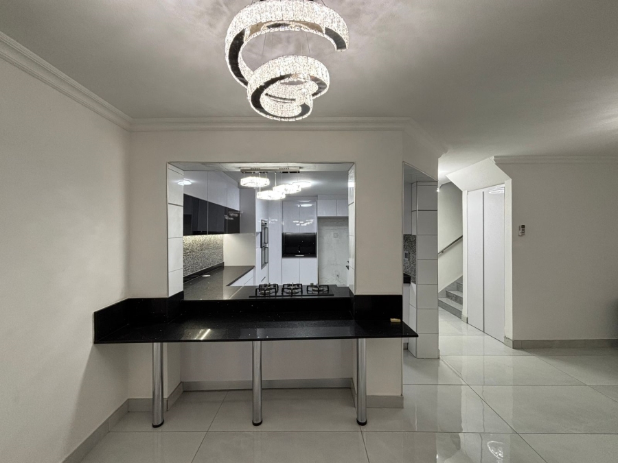 2 Bedroom Property for Sale in Glenwood KwaZulu-Natal