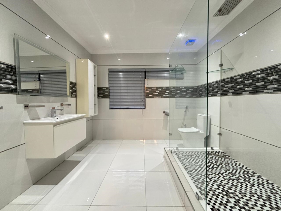 2 Bedroom Property for Sale in Glenwood KwaZulu-Natal