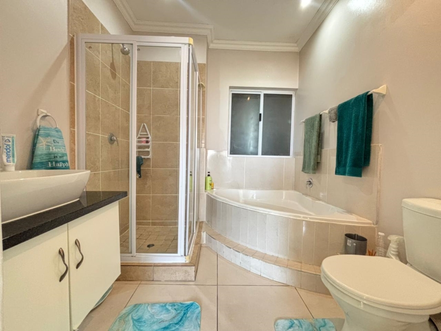 2 Bedroom Property for Sale in La Mercy KwaZulu-Natal