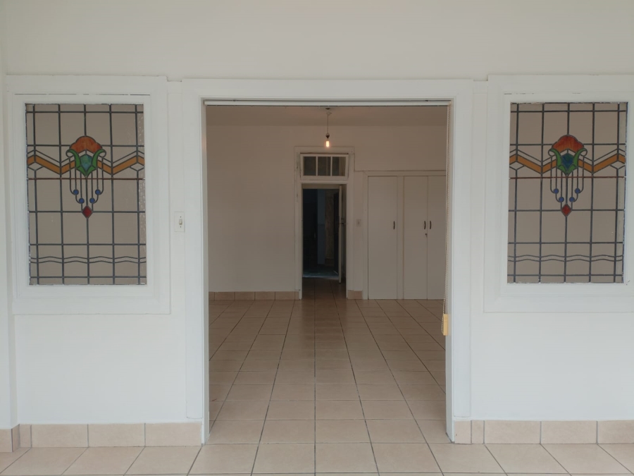 To Let 1 Bedroom Property for Rent in Esplanade KwaZulu-Natal