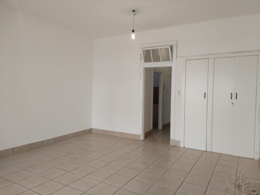 To Let 1 Bedroom Property for Rent in Esplanade KwaZulu-Natal