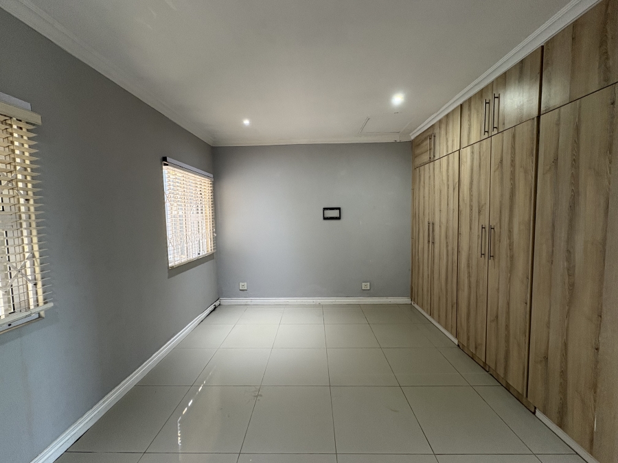 2 Bedroom Property for Sale in La Mercy KwaZulu-Natal