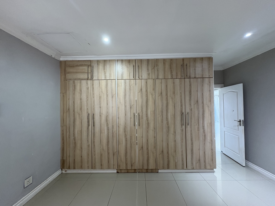 2 Bedroom Property for Sale in La Mercy KwaZulu-Natal