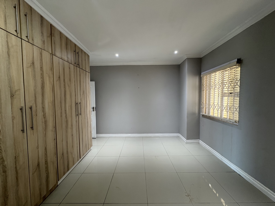 2 Bedroom Property for Sale in La Mercy KwaZulu-Natal