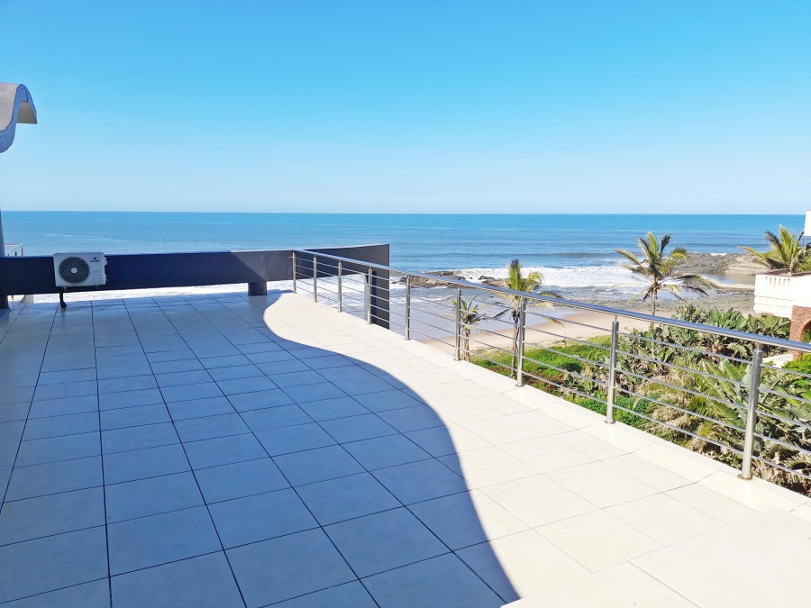 5 Bedroom Property for Sale in Tinley Manor KwaZulu-Natal