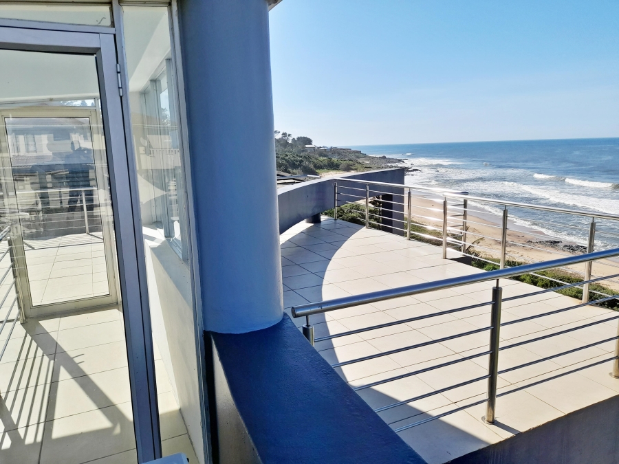 5 Bedroom Property for Sale in Tinley Manor KwaZulu-Natal