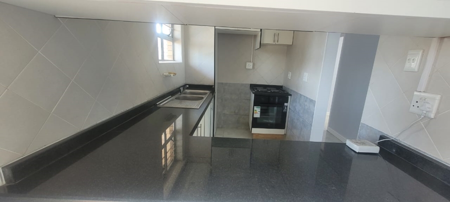 To Let 2 Bedroom Property for Rent in Doonside KwaZulu-Natal