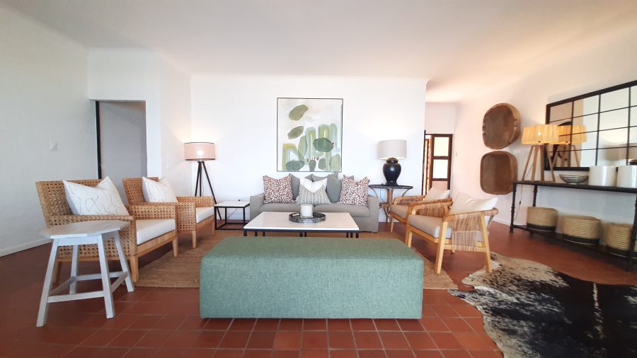 7 Bedroom Property for Sale in Sheffield Beach KwaZulu-Natal