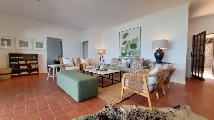 7 Bedroom Property for Sale in Sheffield Beach KwaZulu-Natal