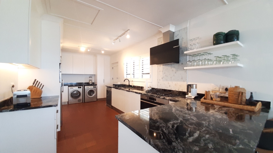 7 Bedroom Property for Sale in Sheffield Beach KwaZulu-Natal