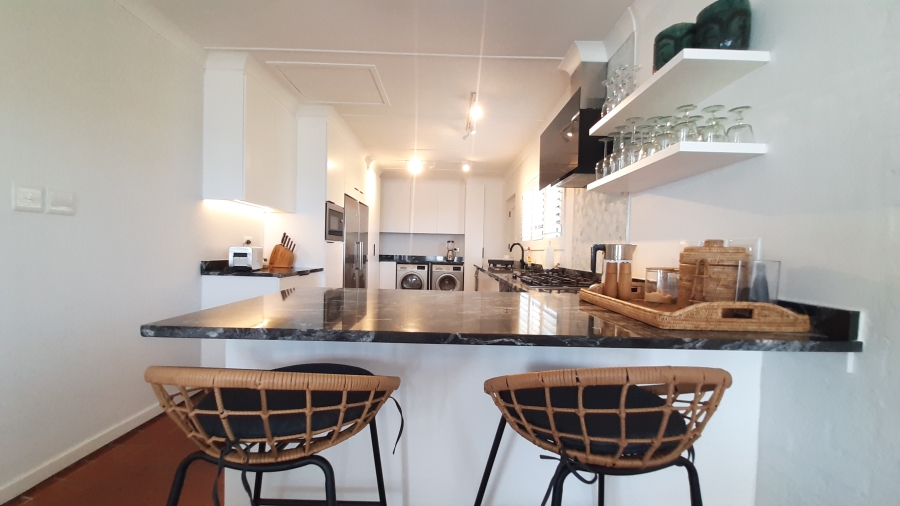 7 Bedroom Property for Sale in Sheffield Beach KwaZulu-Natal