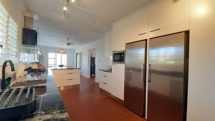 7 Bedroom Property for Sale in Sheffield Beach KwaZulu-Natal