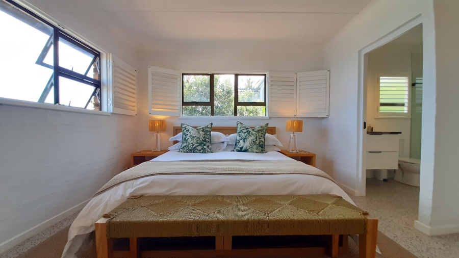 7 Bedroom Property for Sale in Sheffield Beach KwaZulu-Natal