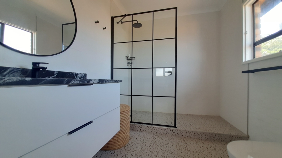 7 Bedroom Property for Sale in Sheffield Beach KwaZulu-Natal