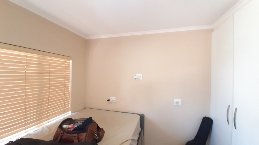 1 Bedroom Property for Sale in Manor Estates KwaZulu-Natal