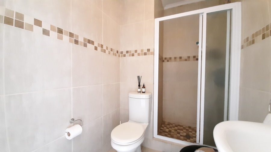 1 Bedroom Property for Sale in Manor Estates KwaZulu-Natal