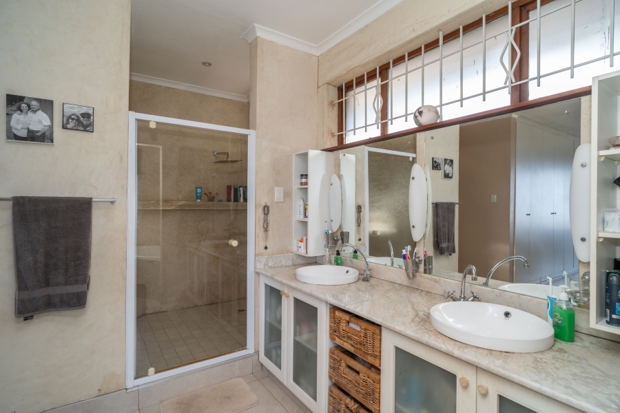 4 Bedroom Property for Sale in Glenwood KwaZulu-Natal