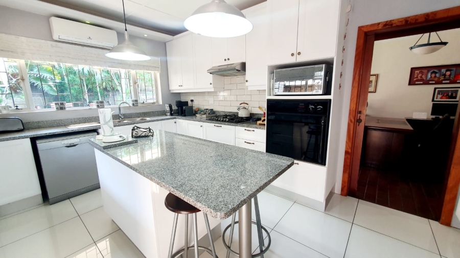 3 Bedroom Property for Sale in Meer En See KwaZulu-Natal