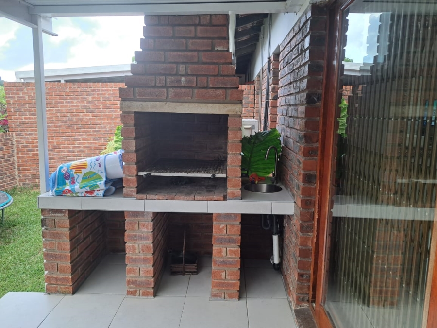 To Let 2 Bedroom Property for Rent in Amanzimtoti KwaZulu-Natal