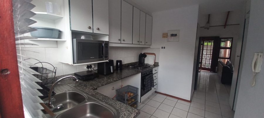 To Let 2 Bedroom Property for Rent in Umbilo KwaZulu-Natal