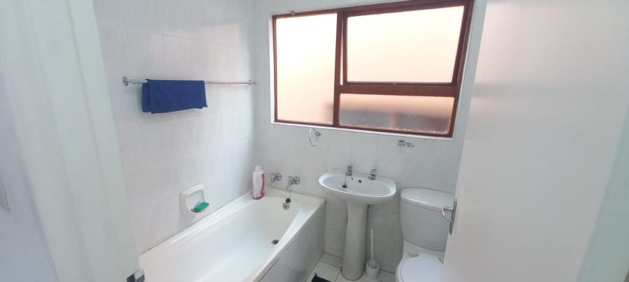 To Let 2 Bedroom Property for Rent in Umbilo KwaZulu-Natal