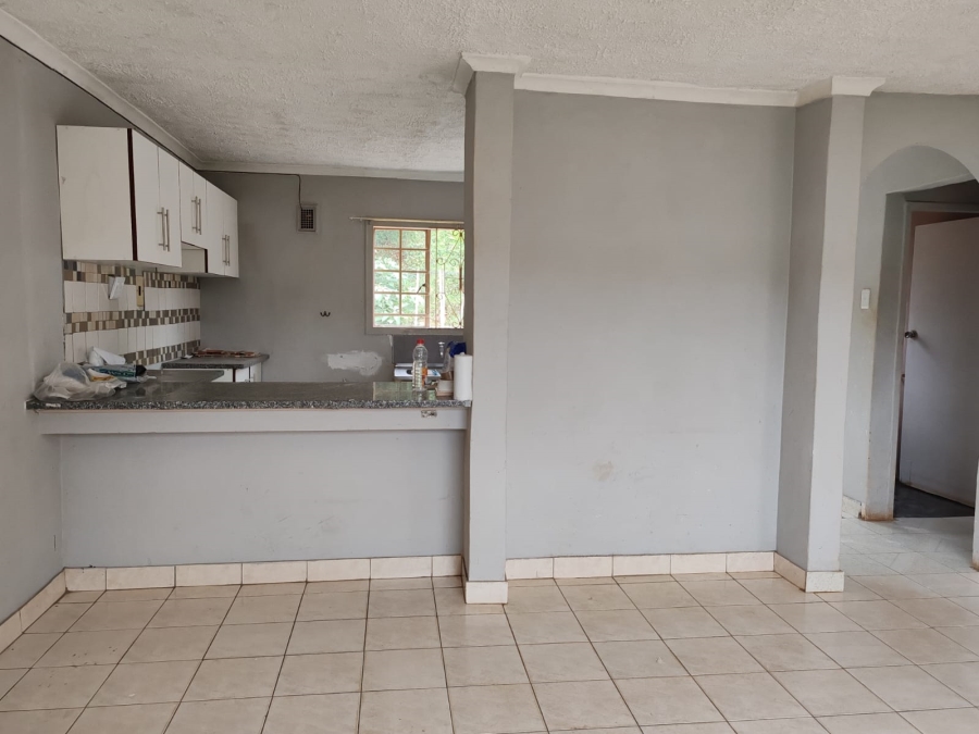 To Let 3 Bedroom Property for Rent in Grove End KwaZulu-Natal