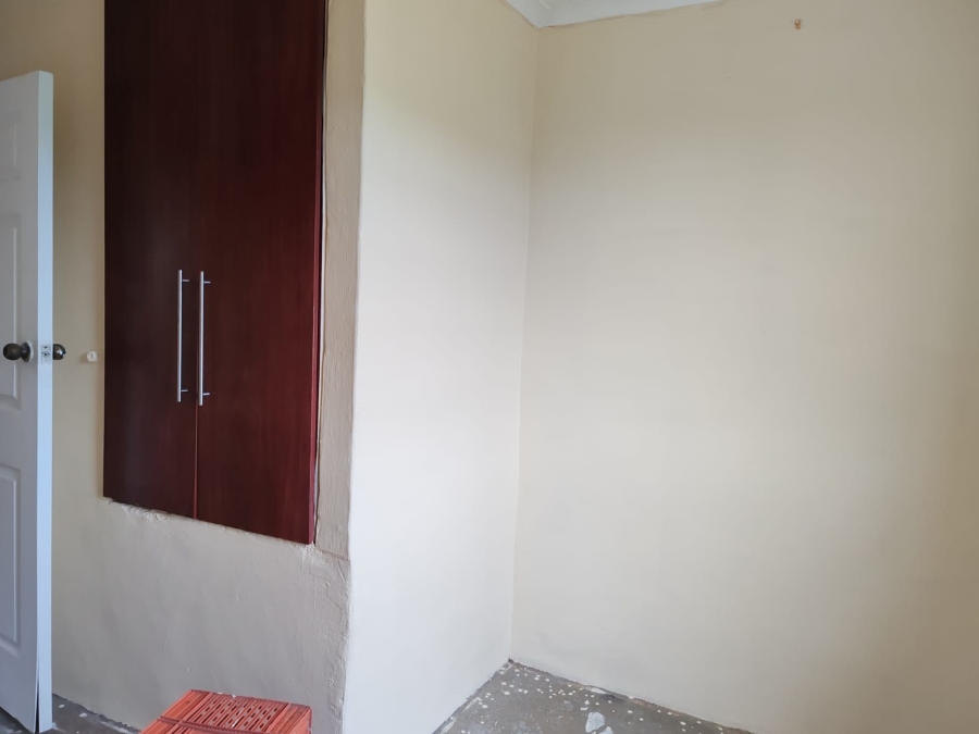 To Let 3 Bedroom Property for Rent in Grove End KwaZulu-Natal