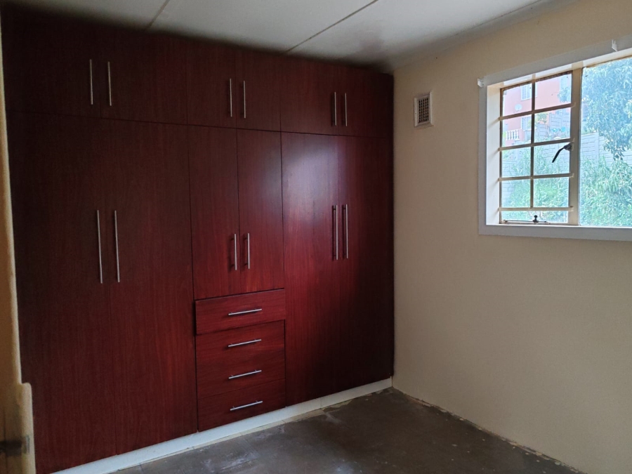 To Let 3 Bedroom Property for Rent in Grove End KwaZulu-Natal