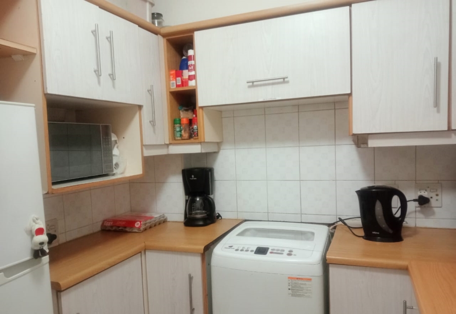 To Let 2 Bedroom Property for Rent in Esplanade KwaZulu-Natal
