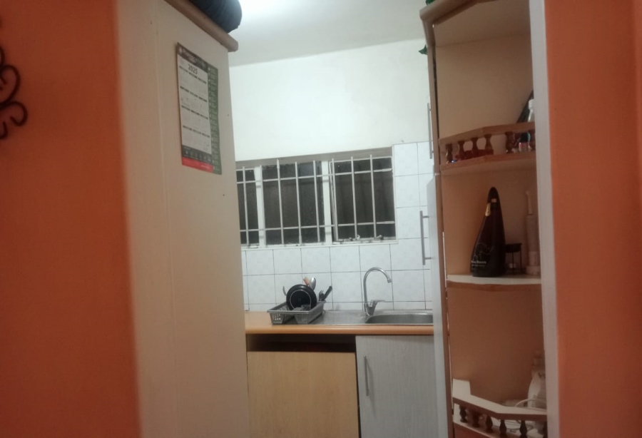 To Let 2 Bedroom Property for Rent in Esplanade KwaZulu-Natal