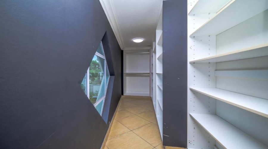 5 Bedroom Property for Sale in Ballito Central KwaZulu-Natal