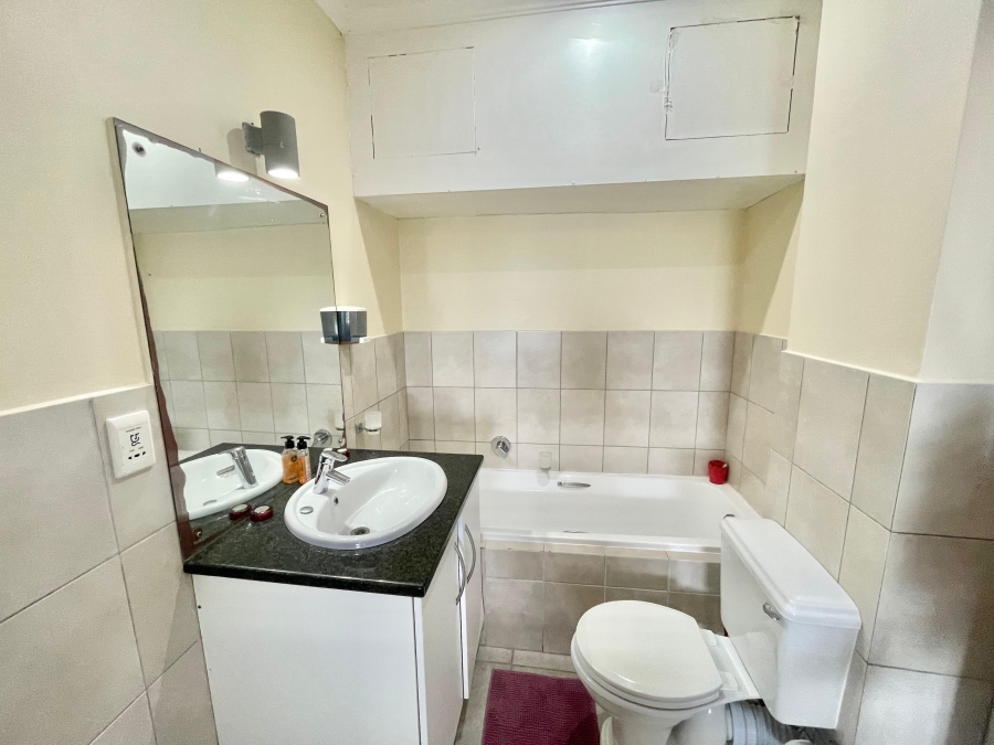 To Let 3 Bedroom Property for Rent in Westbrook KwaZulu-Natal