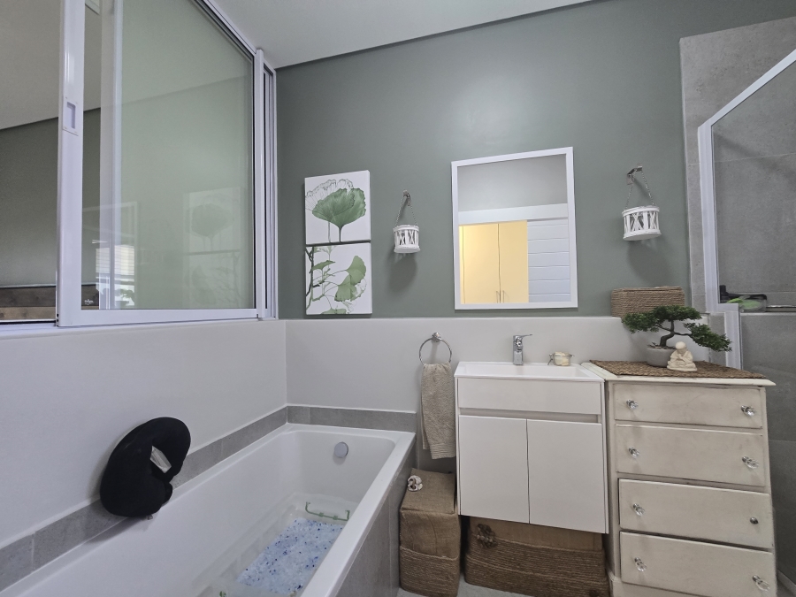 1 Bedroom Property for Sale in Ballito Central KwaZulu-Natal