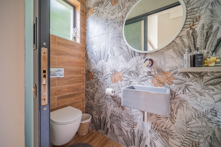 5 Bedroom Property for Sale in Simbithi Eco Estate KwaZulu-Natal