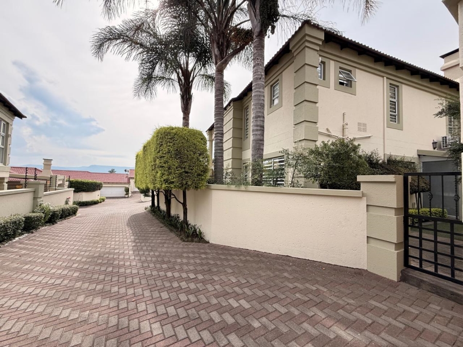 4 Bedroom Property for Sale in Aviary Hill KwaZulu-Natal