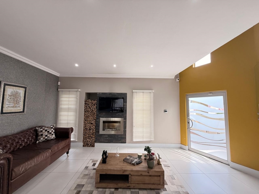 4 Bedroom Property for Sale in Aviary Hill KwaZulu-Natal