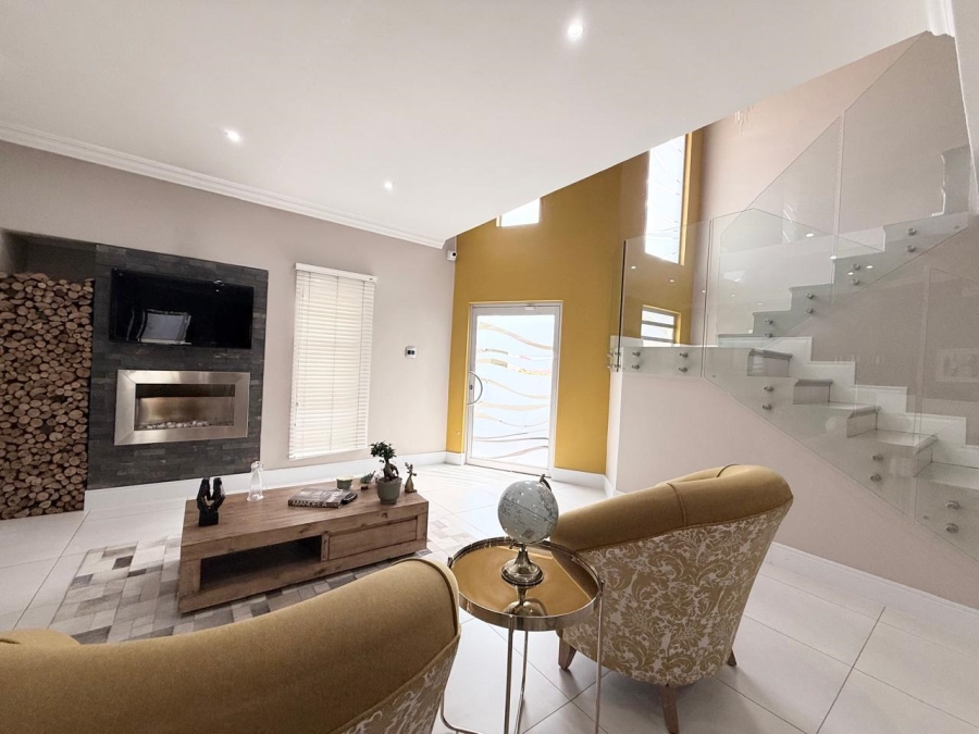 4 Bedroom Property for Sale in Aviary Hill KwaZulu-Natal