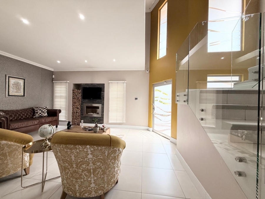 4 Bedroom Property for Sale in Aviary Hill KwaZulu-Natal