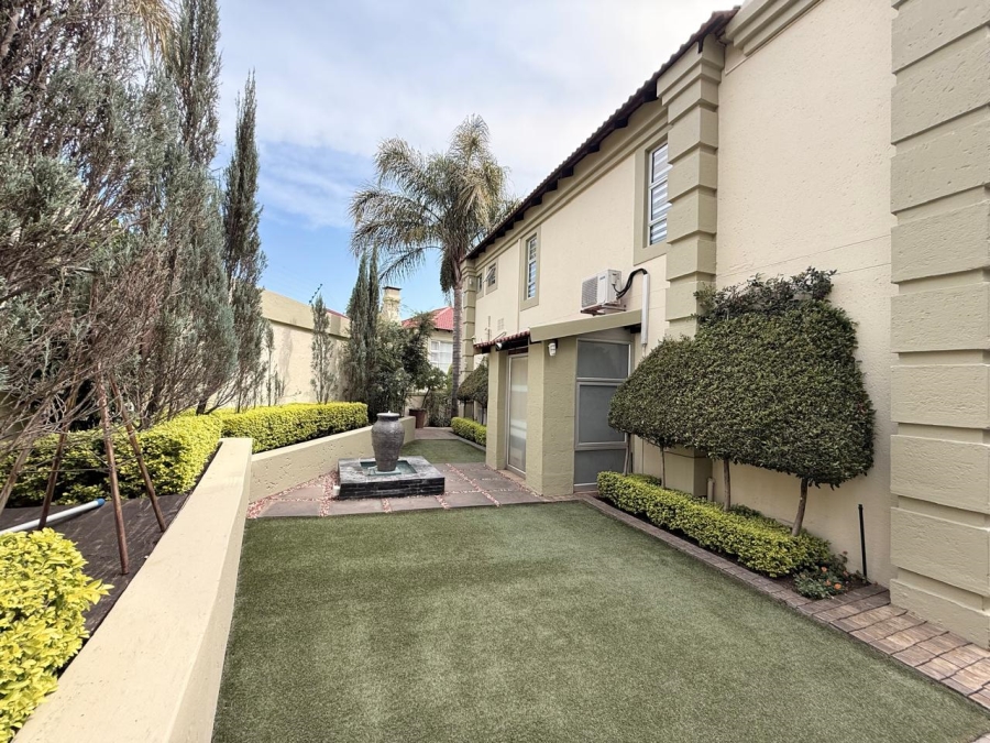 4 Bedroom Property for Sale in Aviary Hill KwaZulu-Natal