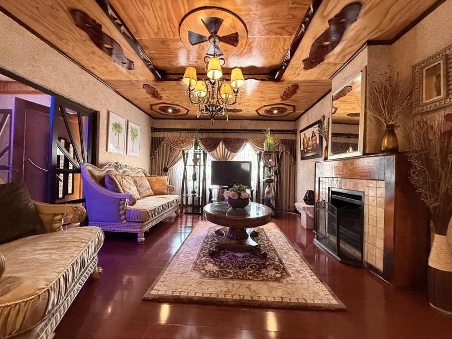 4 Bedroom Property for Sale in Aviary Hill KwaZulu-Natal