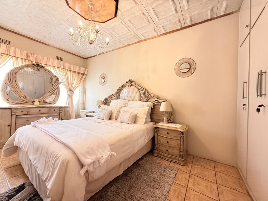 4 Bedroom Property for Sale in Aviary Hill KwaZulu-Natal