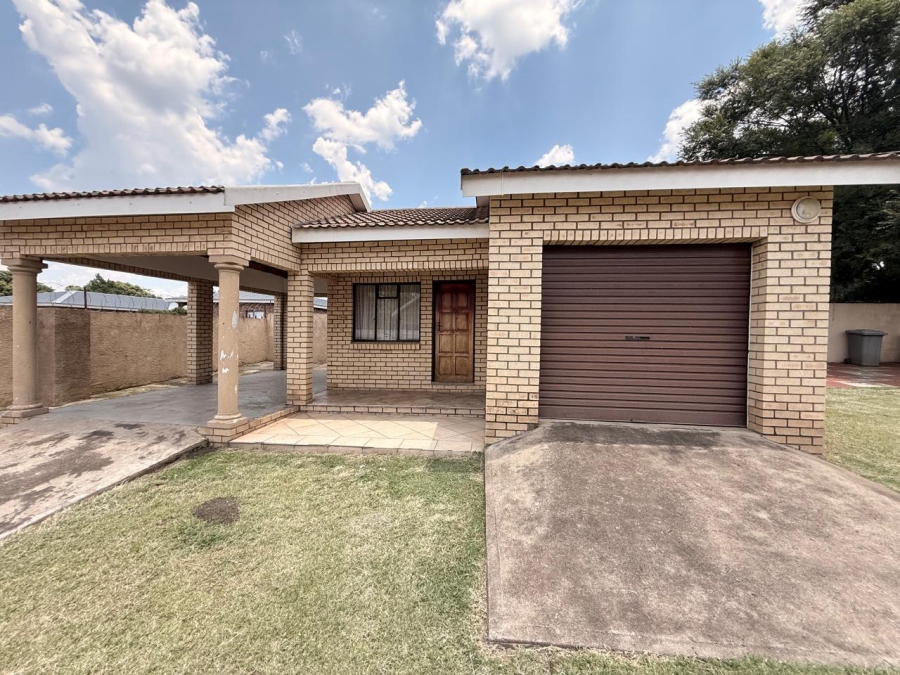 4 Bedroom Property for Sale in Aviary Hill KwaZulu-Natal