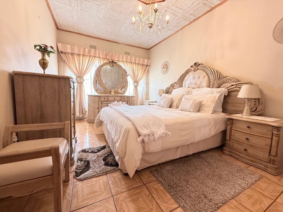 4 Bedroom Property for Sale in Aviary Hill KwaZulu-Natal