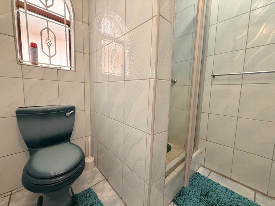 4 Bedroom Property for Sale in Aviary Hill KwaZulu-Natal