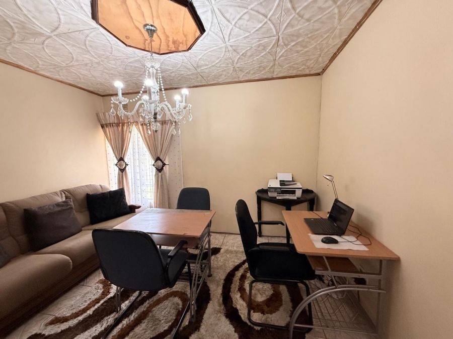 4 Bedroom Property for Sale in Aviary Hill KwaZulu-Natal