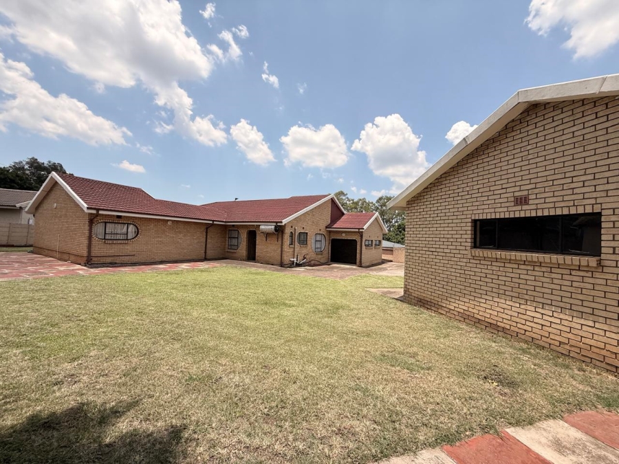 4 Bedroom Property for Sale in Aviary Hill KwaZulu-Natal