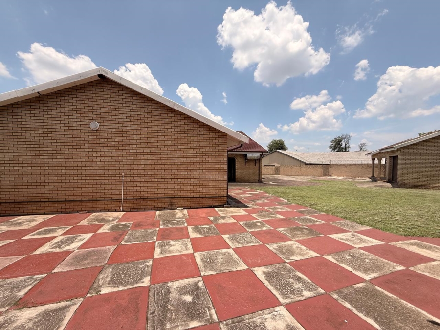 4 Bedroom Property for Sale in Aviary Hill KwaZulu-Natal