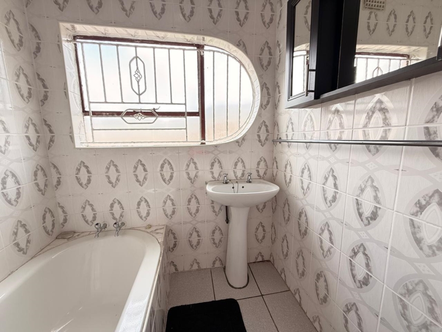 4 Bedroom Property for Sale in Aviary Hill KwaZulu-Natal