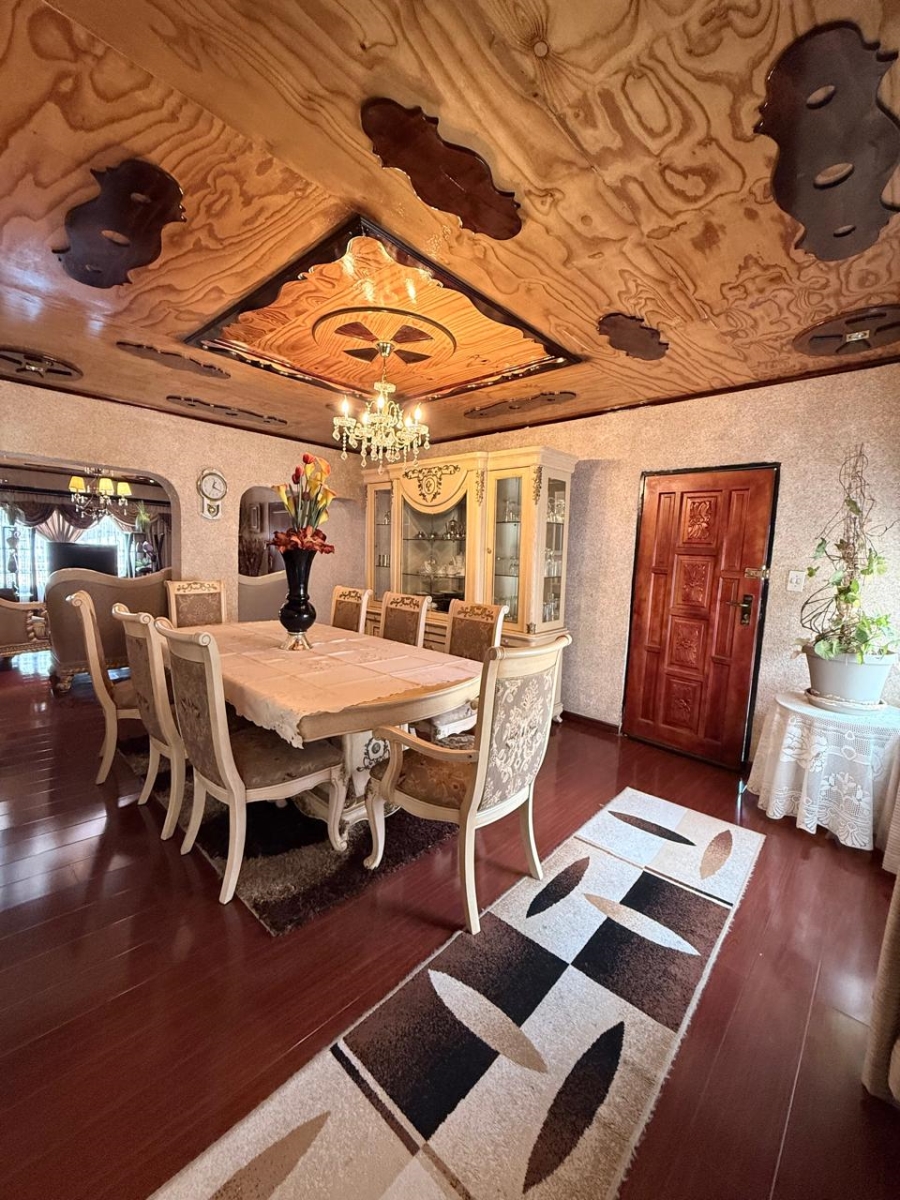 4 Bedroom Property for Sale in Aviary Hill KwaZulu-Natal