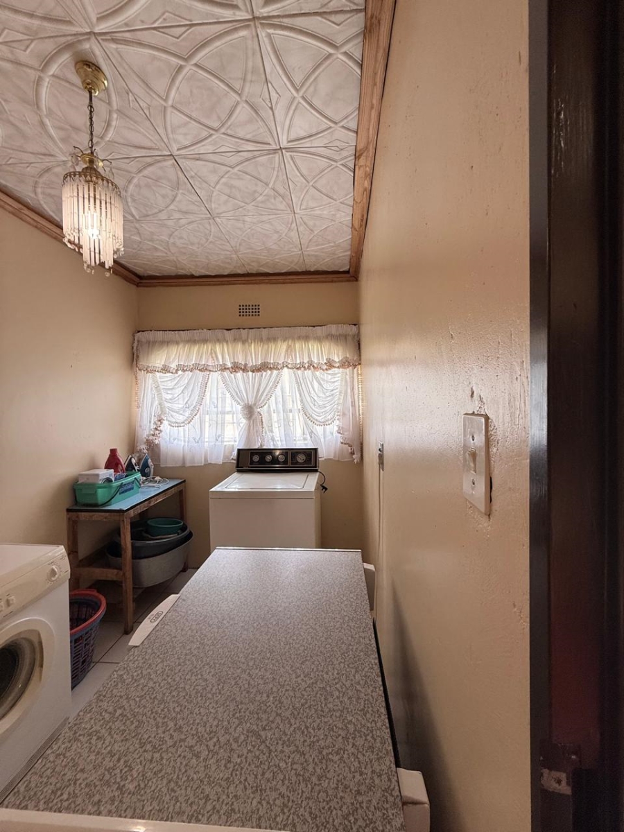 4 Bedroom Property for Sale in Aviary Hill KwaZulu-Natal